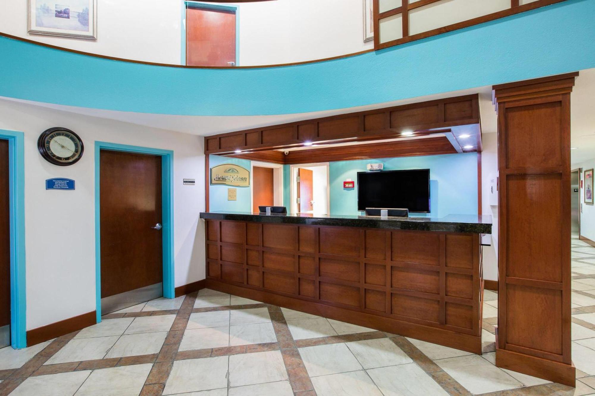 Howard Johnson By Wyndham Evansville East Exterior foto